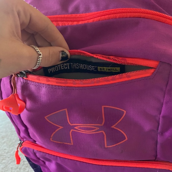 COPY - ❤️ UNDER ARMOUR BACKPACK - Picture 4 of 5